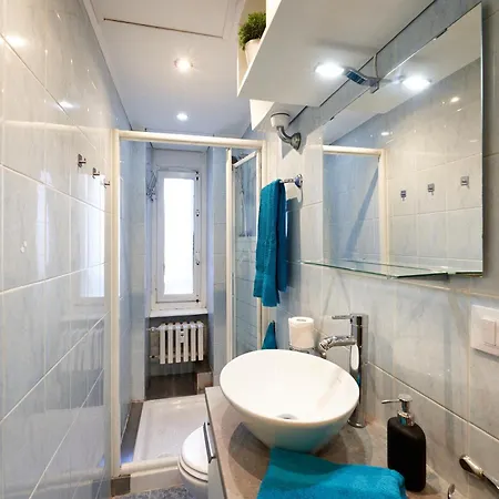 - Free Parking, Close To Center Turin